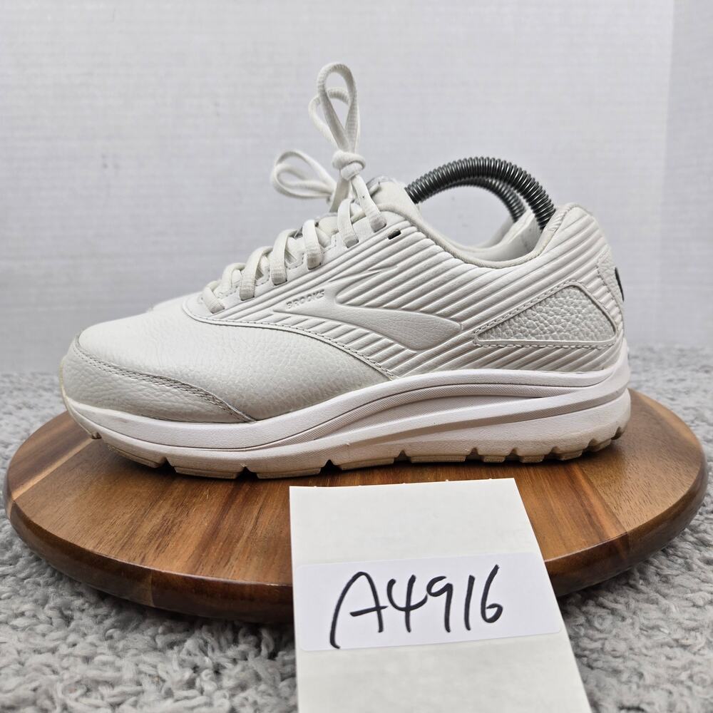Brooks Womens 8D 2E Wide Addiction Walker 2 White Comfort Daily Walking Shoe